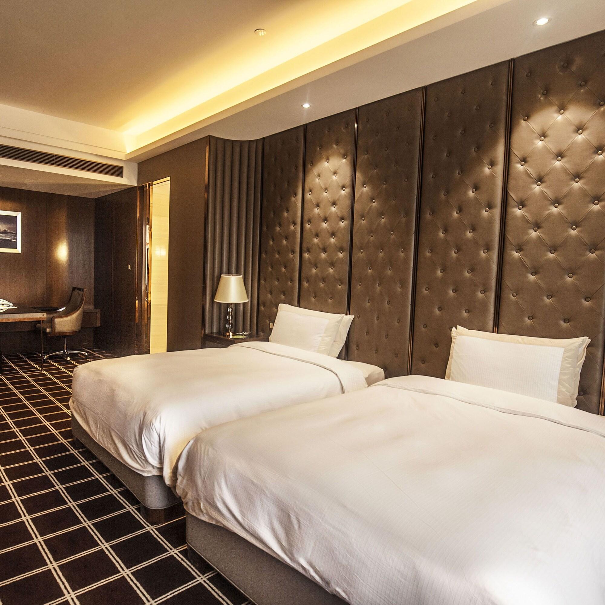 Royal Century Hotel Shanghai Exterior photo