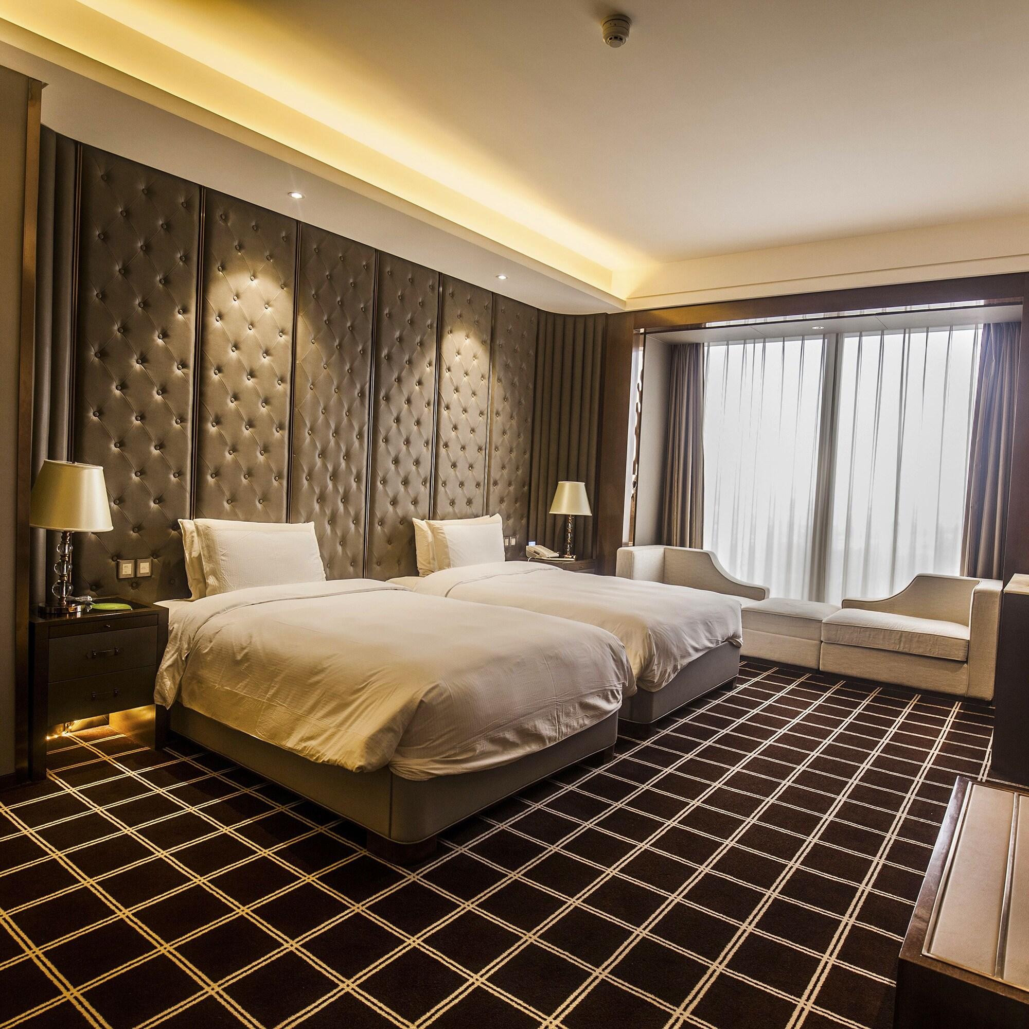 Royal Century Hotel Shanghai Exterior photo