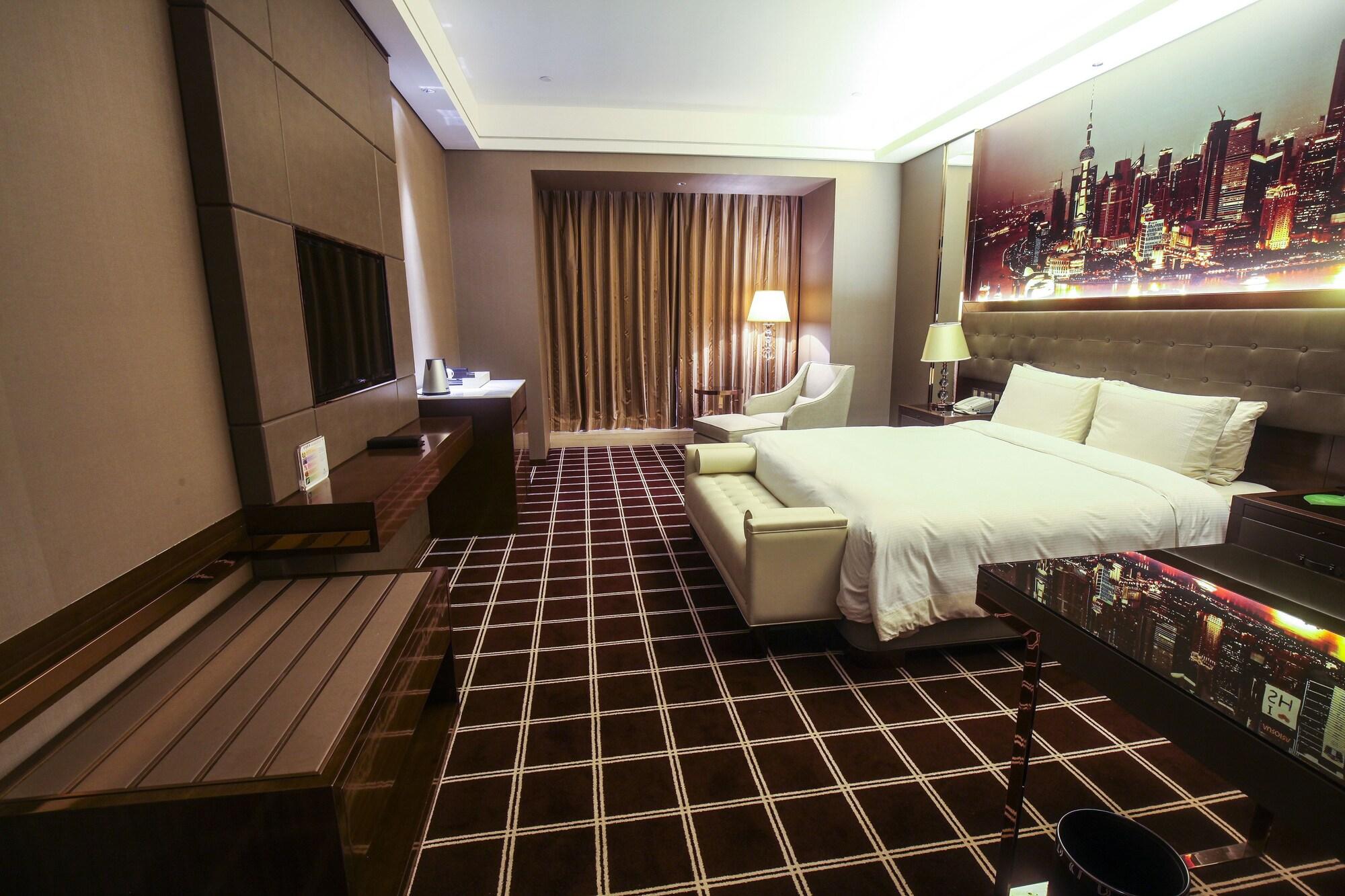 Royal Century Hotel Shanghai Exterior photo