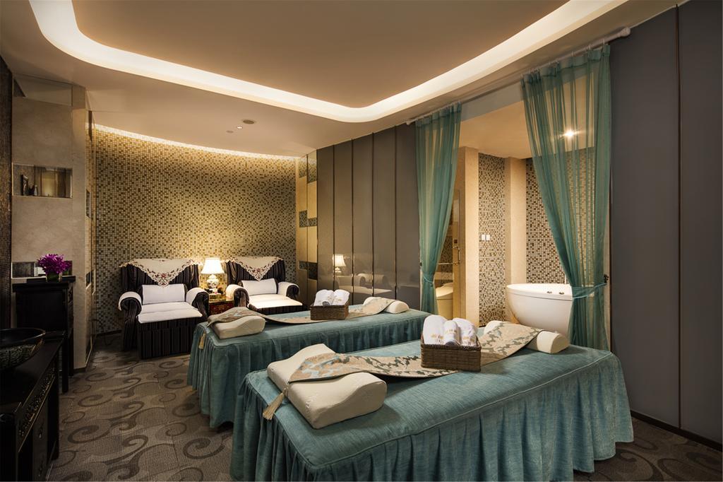 Royal Century Hotel Shanghai Exterior photo
