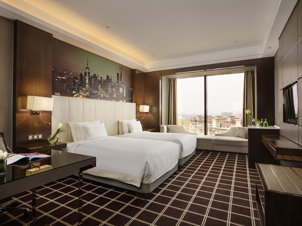 Royal Century Hotel Shanghai Exterior photo